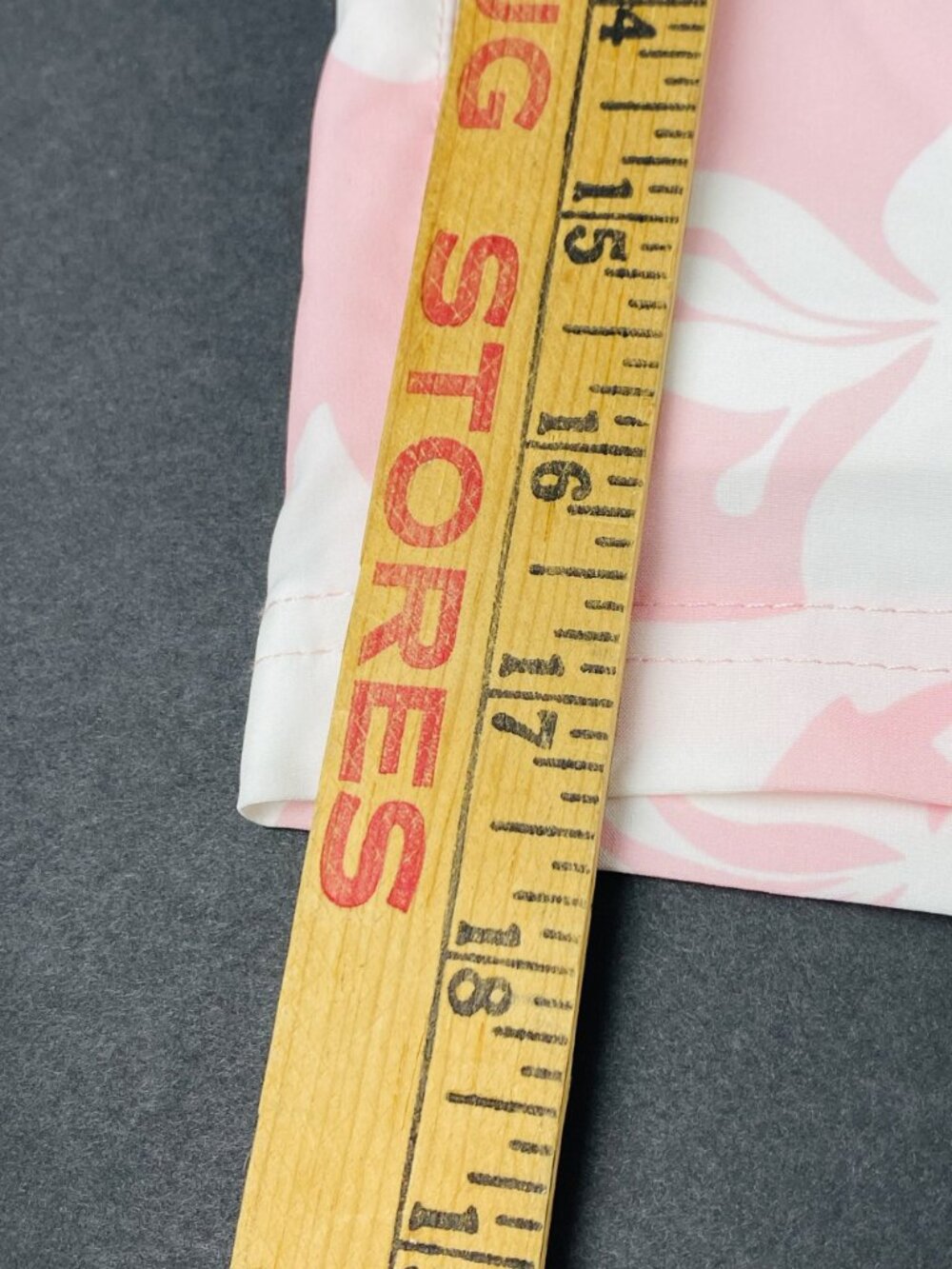 Quiksilver Mens XL Pink Tropical Swim Shorts Drawstring Waistband w/ Pockets - Picture 7 of 15